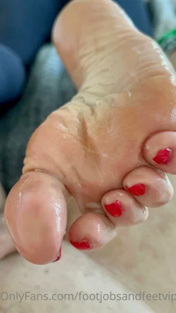 footjobsandfeetvip Onlyfans leaked porn video and photo pack ( 18.4 GB )