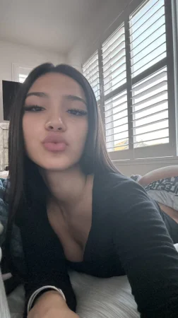 camiihenao Onlyfans leaked video and photo pack ( 77.6 MB )